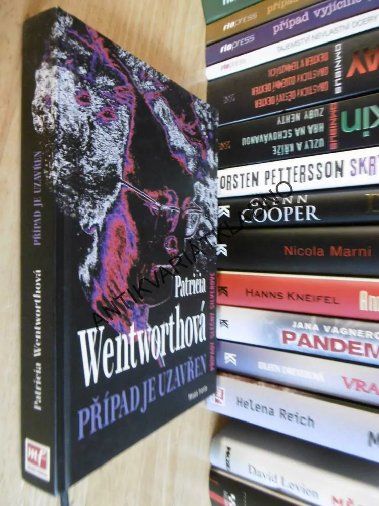 PŘÍPAD JE UZAVŘEN, PATRICIA WWENTWORTHOVÁ, **an