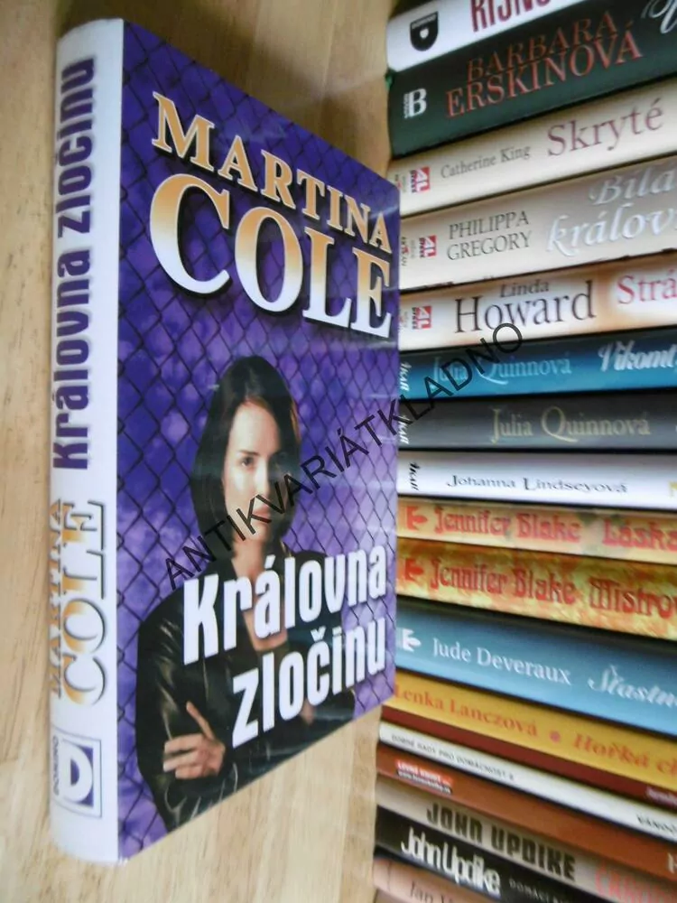 KRÁLOVNA ZLOČINU, MARTINA COLE