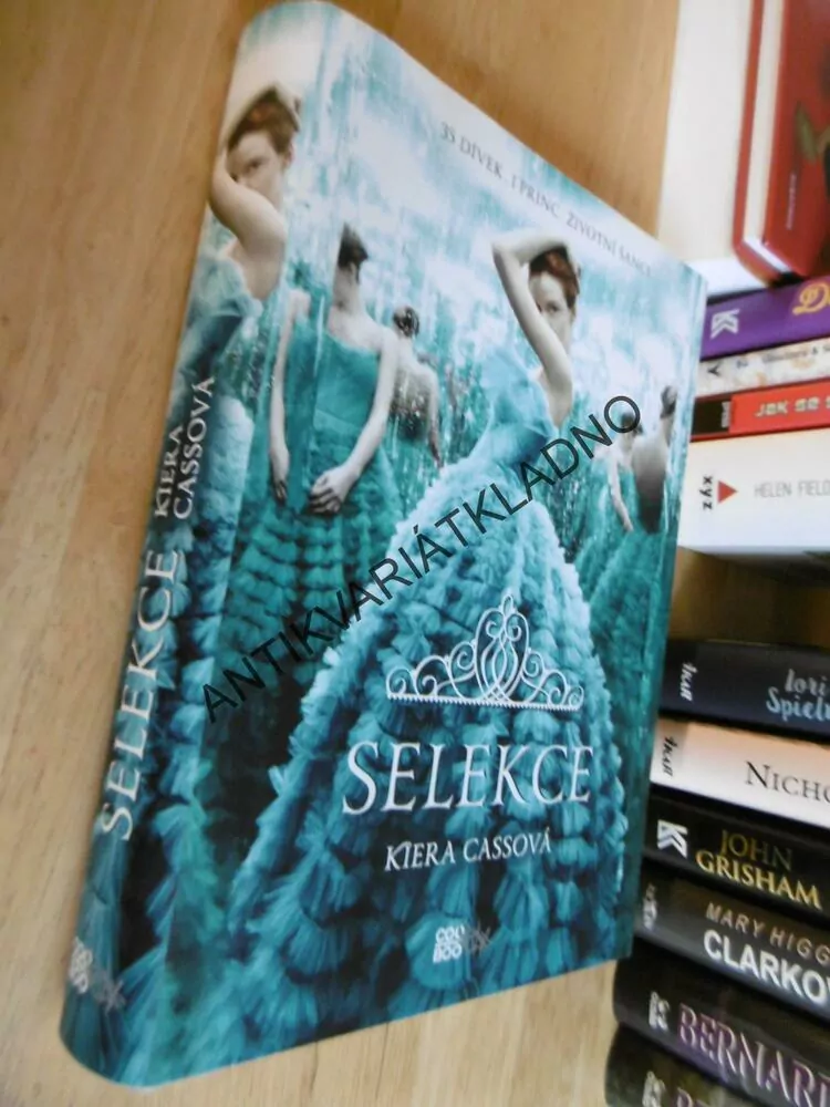 SELEKCE , KIERA CASSOVÁ, **an