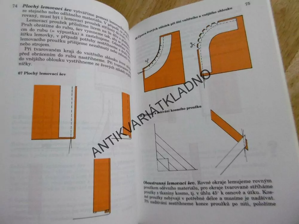 RODINNÁ VÝCHOVA, ODÍVÁNÍ, TEXTILNÍ TECHNIKY, ODĚVNÍ, ODĚVY