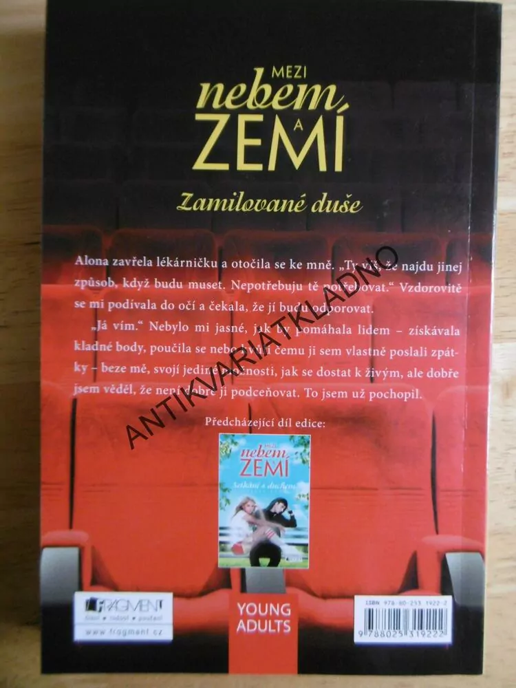 MEZI NEBEM A ZEMÍ, ZAMILOVANÉ DUŠE, STACEY KADE, **an