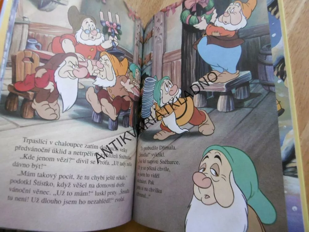 SNĚHURKA - SNĚHURČINY VÁNOCE, WALT DISNEY, **an