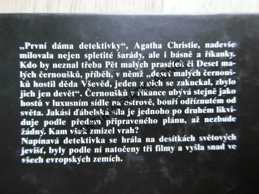 DESET MALÝCH ČERNOUŠKŮ, AGATHA CHRISTIE, **an