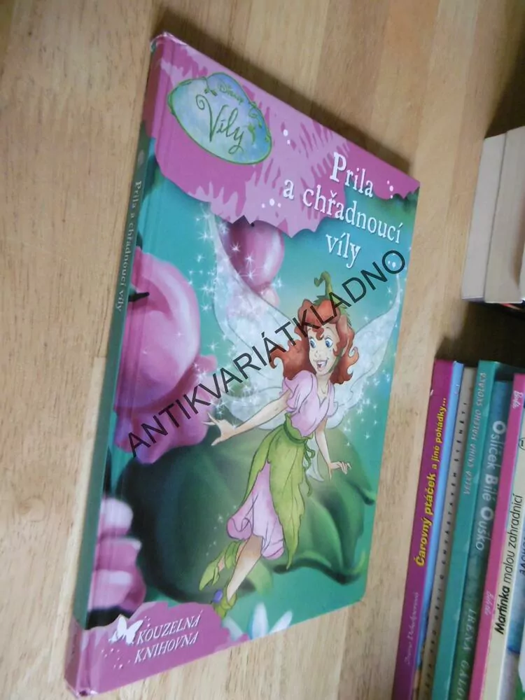 PRILA A CHŘADNOUCÍ VÍLY, KOUZELNÁ KNIHOVNA, DISNEY VÍLY