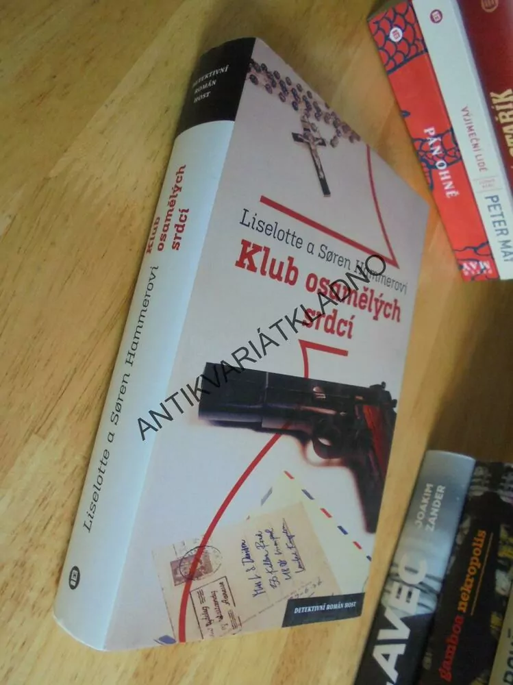 KLUB OSAMĚLÝCH SRDCÍ, HAMMER,HAMMEROVI, DETEKTIVKA, **an