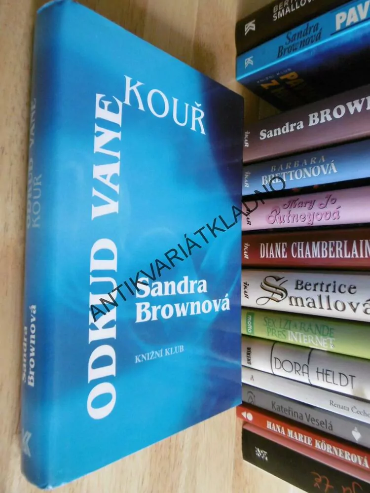 ODKUD VANE KOUŘ, SANDRA BROWN, **an
