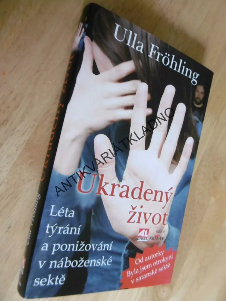 UKRADENÝ ŽIVOT, ULLA FRÖHLING,**an