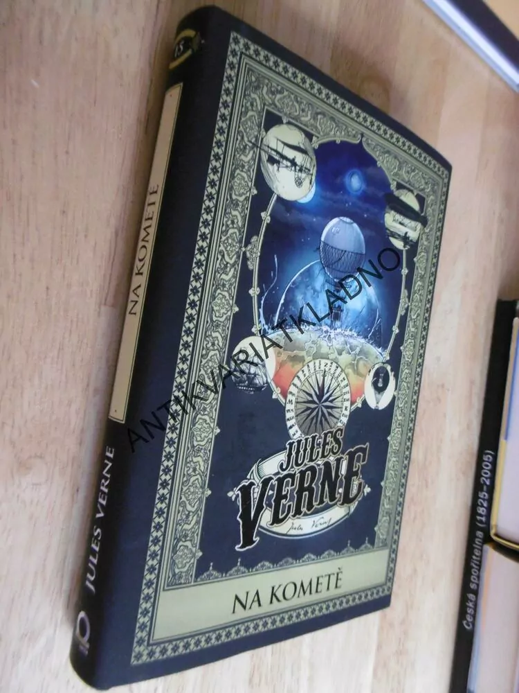 NA KOMETĚ, JULES VERNE, 2019