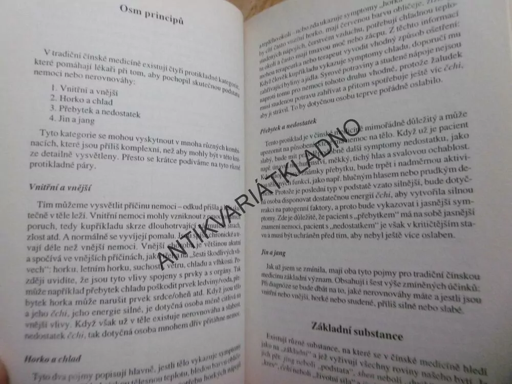TAJEMSTVÍ ČÍNSKÉHO LÉČITELSTVÍ, HARPEROVÁ
