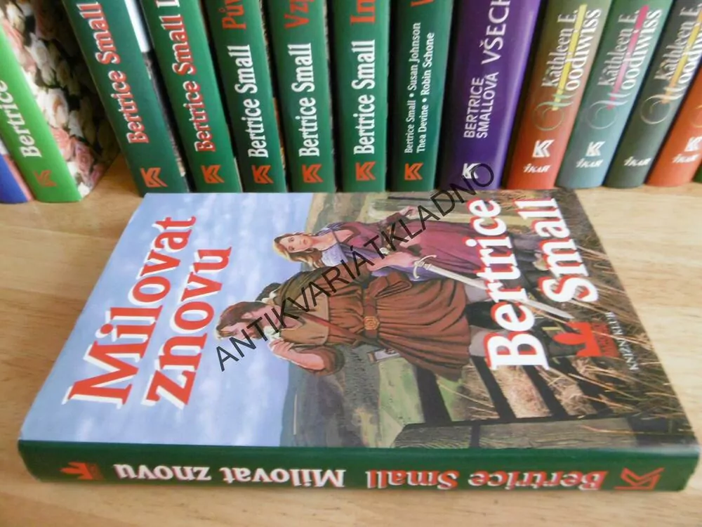MILOVAT ZNOVU, BERTRICE SMALL, 
