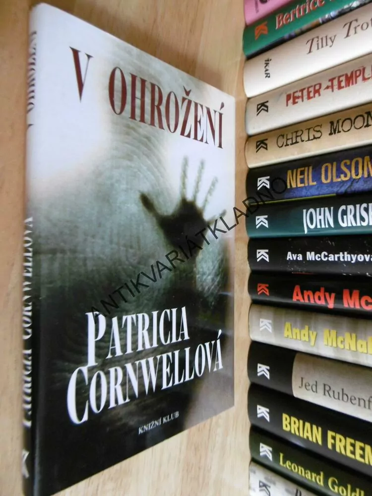 V OHROŽENÍ, PATRICIA CORNWELLOVÁ