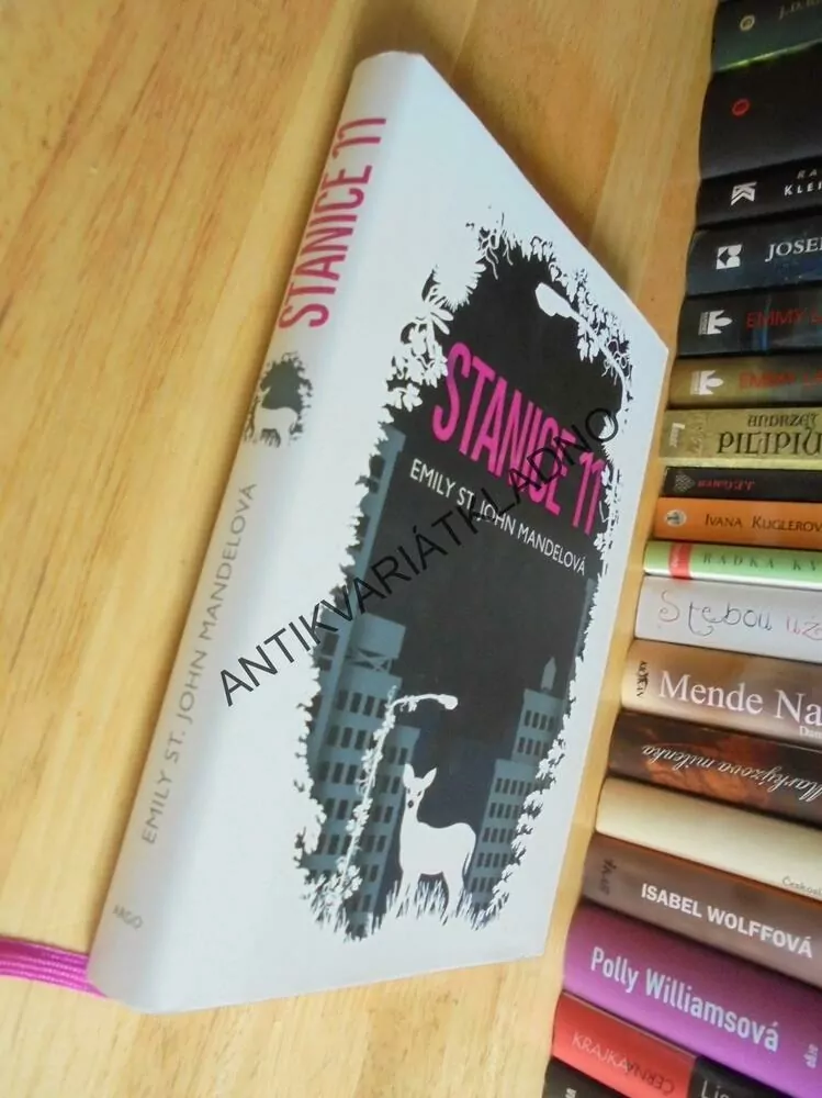 STANICE 11, EMILY ST.JOHN MANDELOVÁ