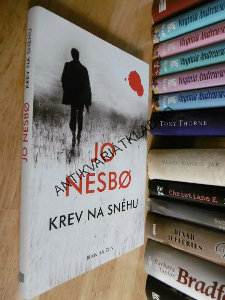 KREV NA SNĚHU, JO NESBO, **an