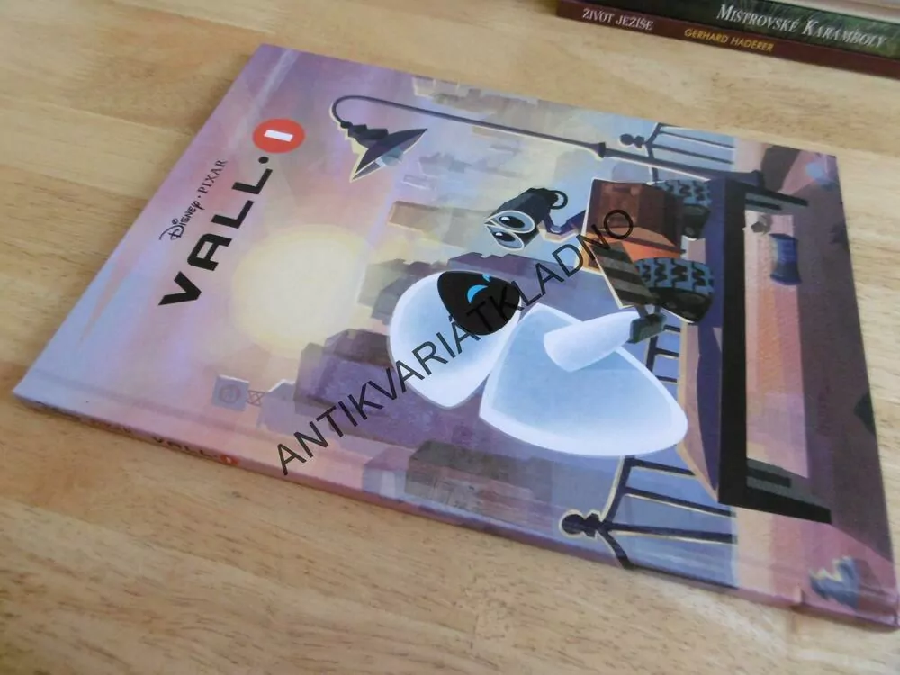 VALL, 1., DISNEY PIXAR, **an