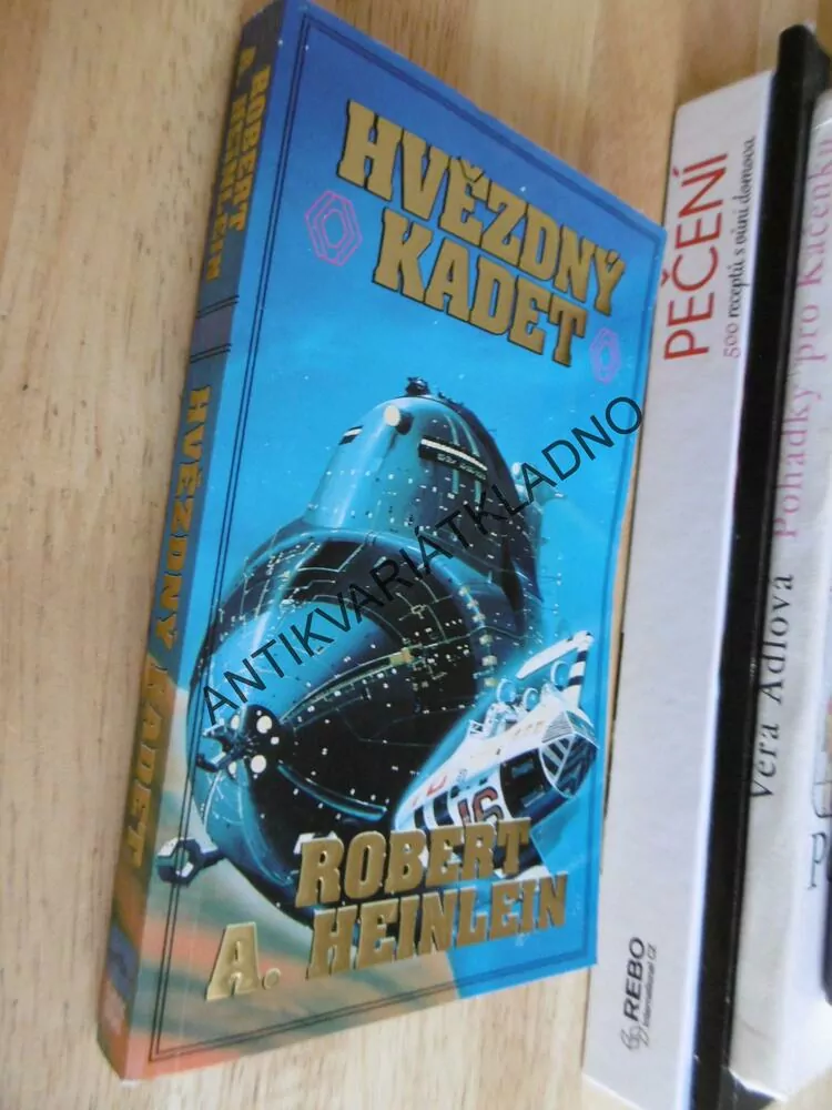 HVĚZDNÝ KADET, ROBERT A. HEINLEIN, **an