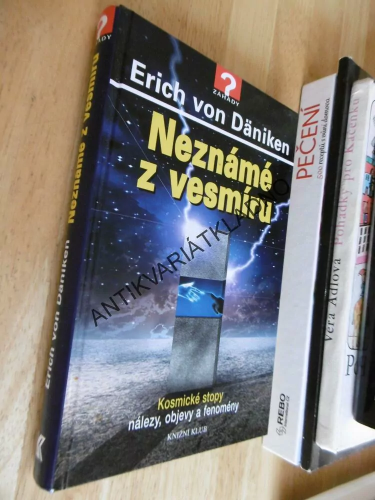 NEZNÁMÉ Z VESMÍRU, KOSMICKÉ STOPY, NÁLEZY, OBJEVY A FENOMÉNY, ERICH VON DÄNIKEN, **an