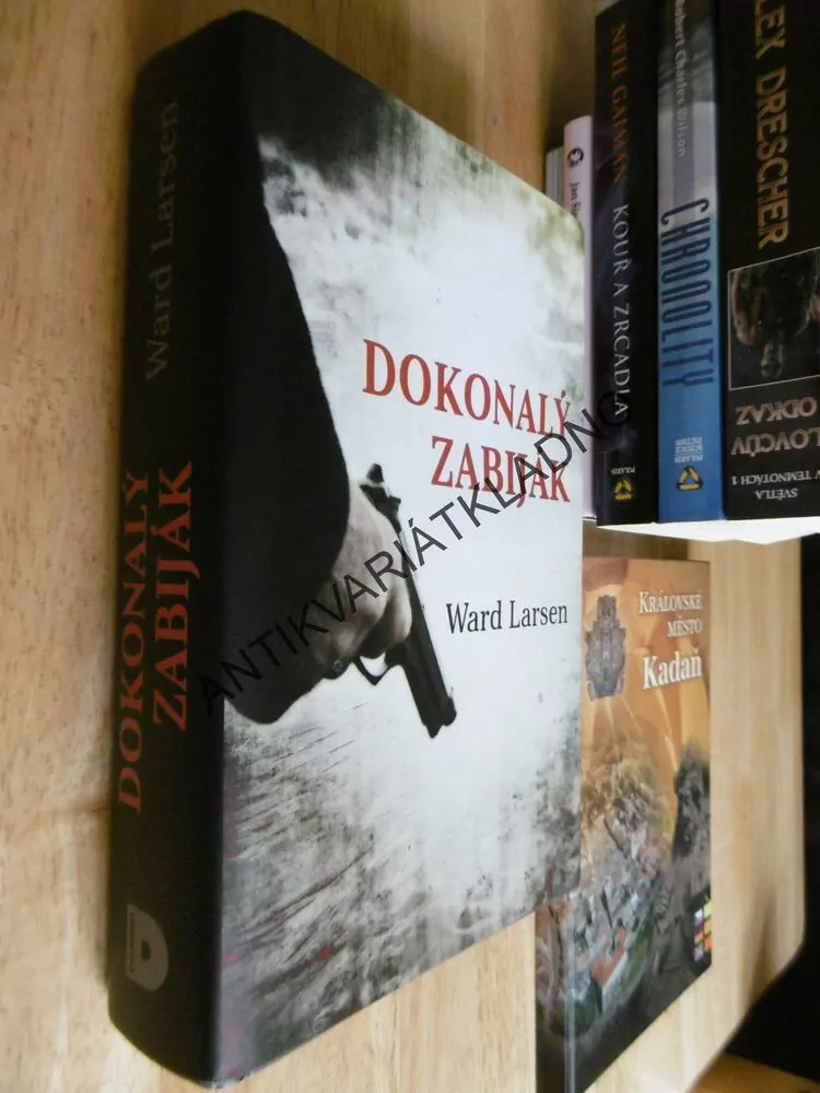 DOKONALÝ ZABIJÁK, WARD LARSEN, **an