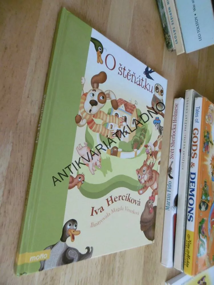 O ŠTĚŇÁTKU, IVA HERCÍKOVÁ, MAGDA VEVERKOVÁ, **an