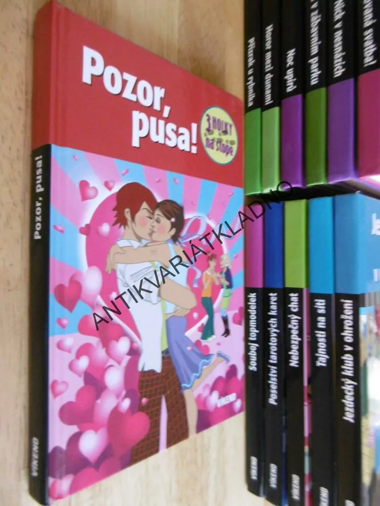 POZOR, PUSA!, 3 HOLKY NA STOPĚ, HENRIETTE WICH, **an