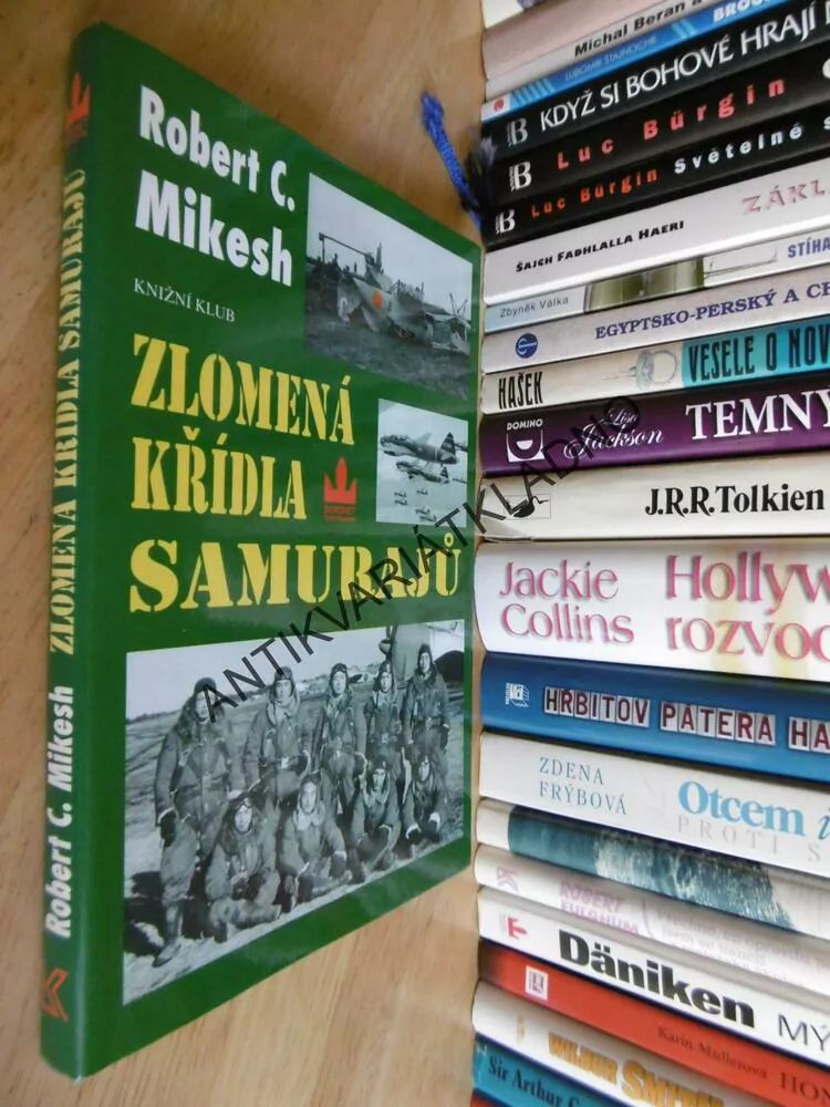 ZLOMENÁ KŘÍDLA SAMURAJŮ, ROBERT C. MIKESH, **an