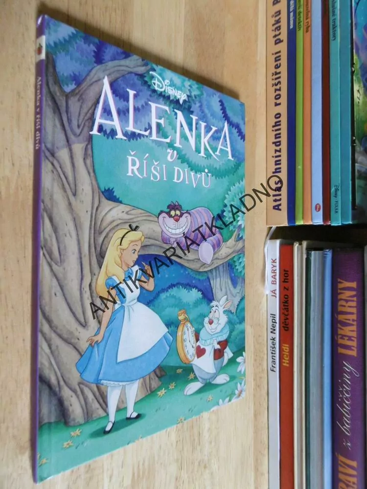 ALENKA V ŘÍŠI DIVŮ, WALT DISNEY, **an