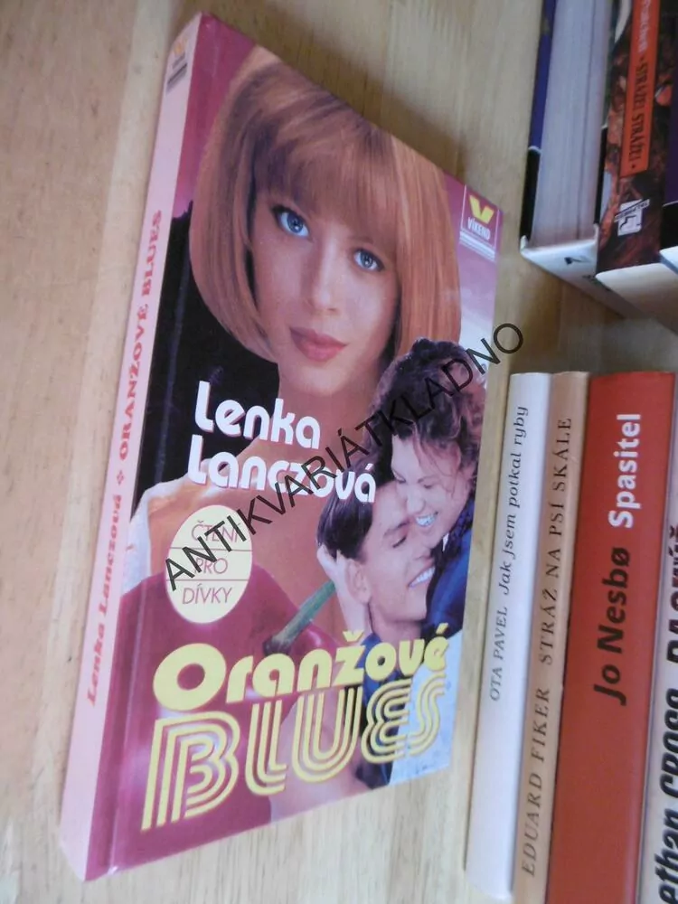 ORANŽOVÉ BLUES, LENKA LANCZOVÁ