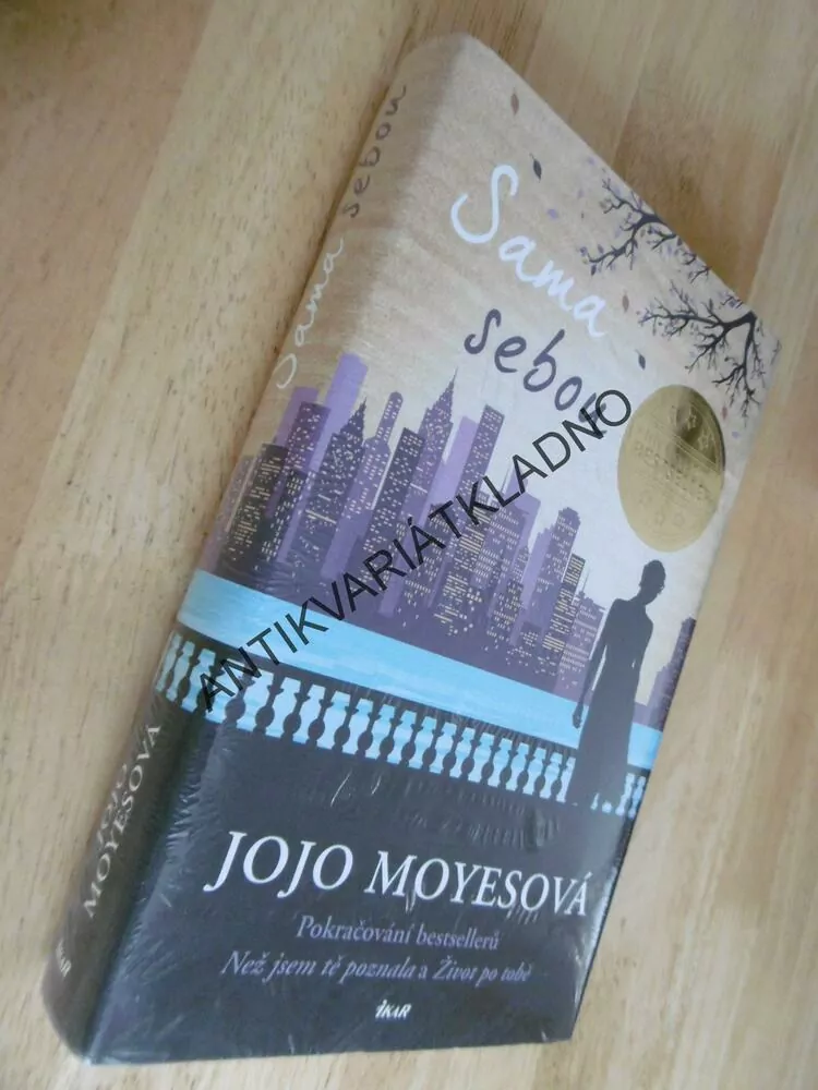 SAMA SEBOU, JOJO MOYESOVÁ, BESTSELLER, **an
