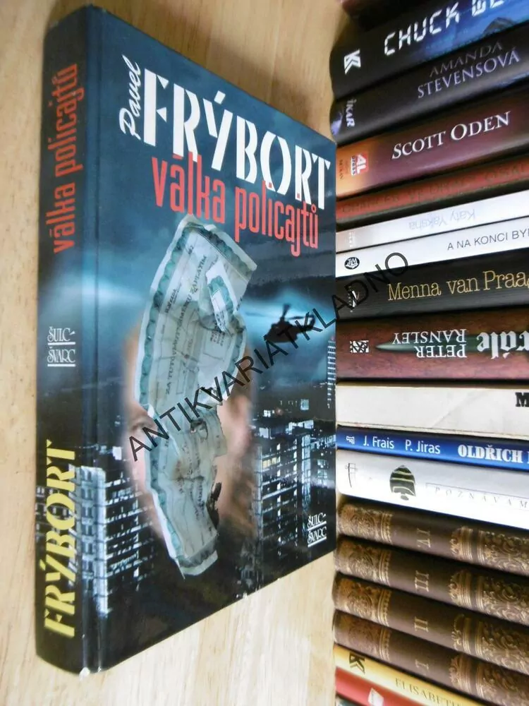 VÁLKA POLICAJTŮ, PAVEL FRÝBORT, **an