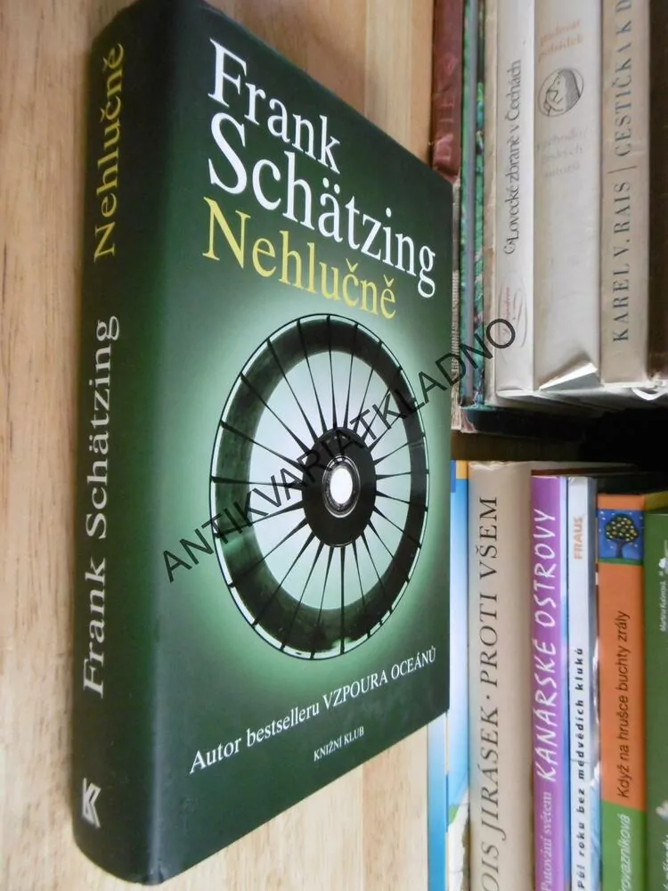 NEHLUČNĚ, FRANK SCHÄTZING, **an