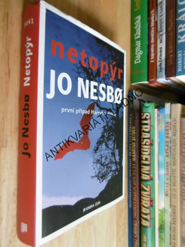 NETOPÝR, JO NESBO, **an
