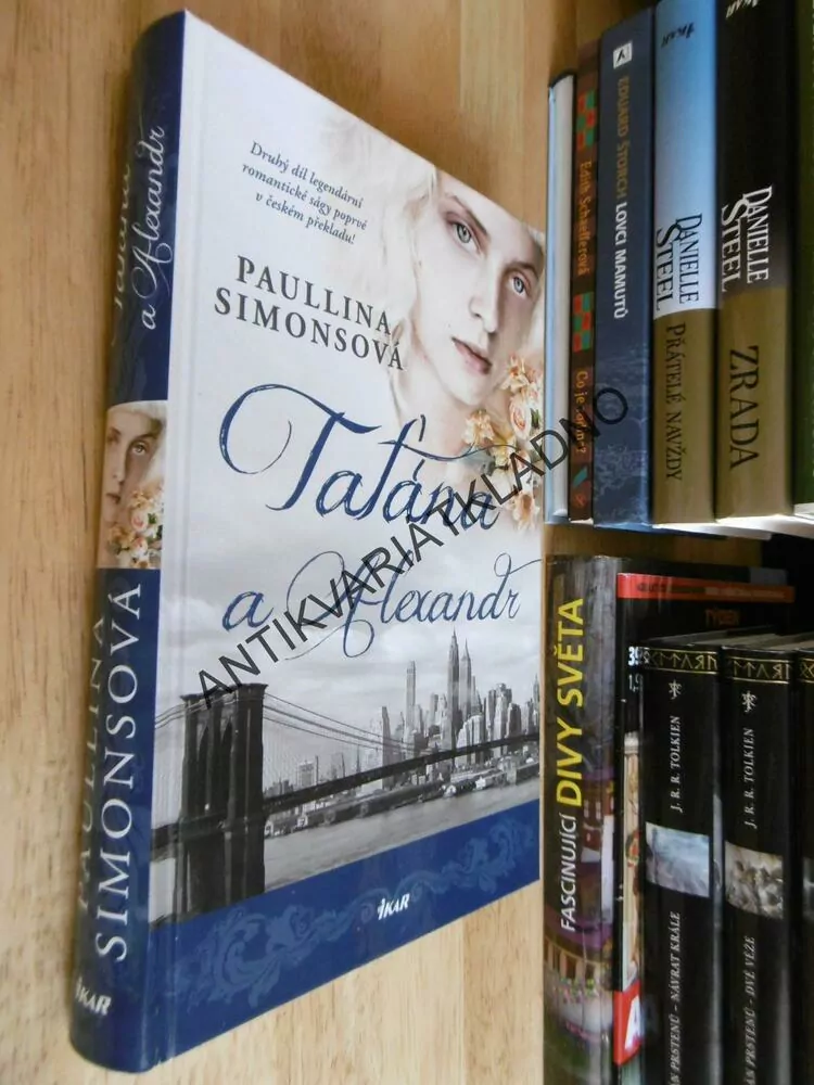 TAŤÁNA A ALEXANDR, PAULLINA SIMONSOVÁ, **an