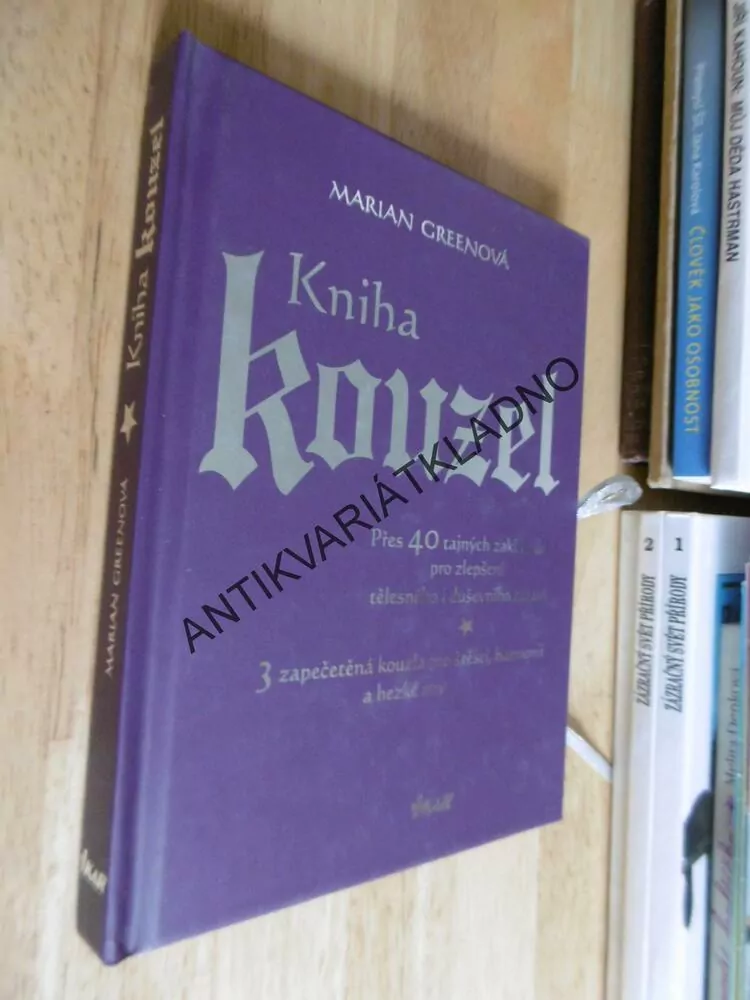 KNIHA KOUZEL, MARIAN GREENOVÁ, **an