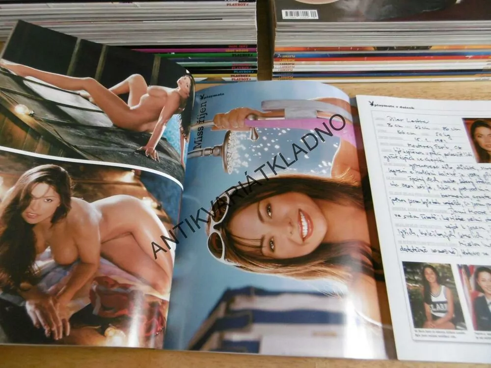PLAYBOY, 10/2004, LIV TYLER, VÁCLAV KLAUS