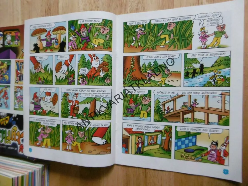ČTYŘLÍSTEK 374 - HOUBOSKŘÍTEK