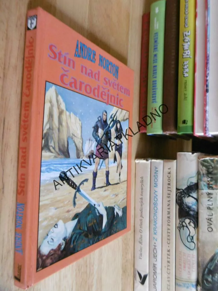 STÍN NAD SVĚTEM ČARODĚJNIC, ANDRE NORTON, **an