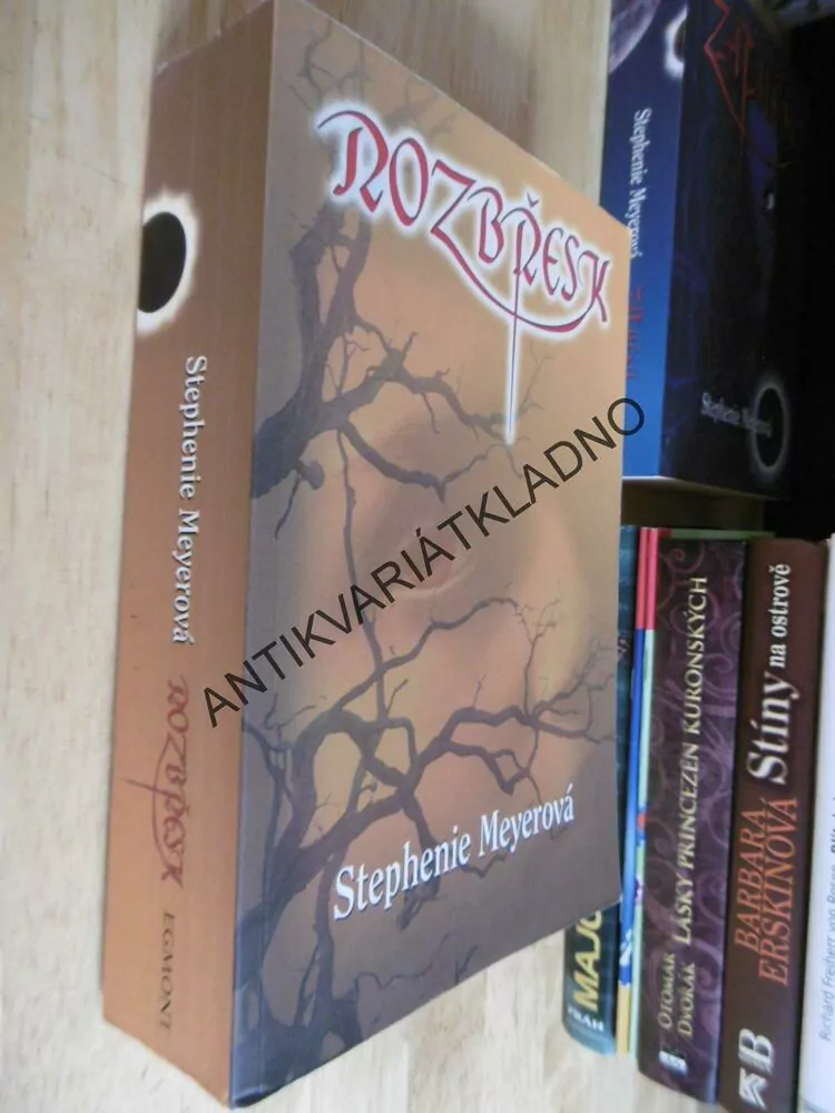 ROZBŘESK, STMÍVÁNÍ, STEPHENIE MEYEROVÁ,, **an