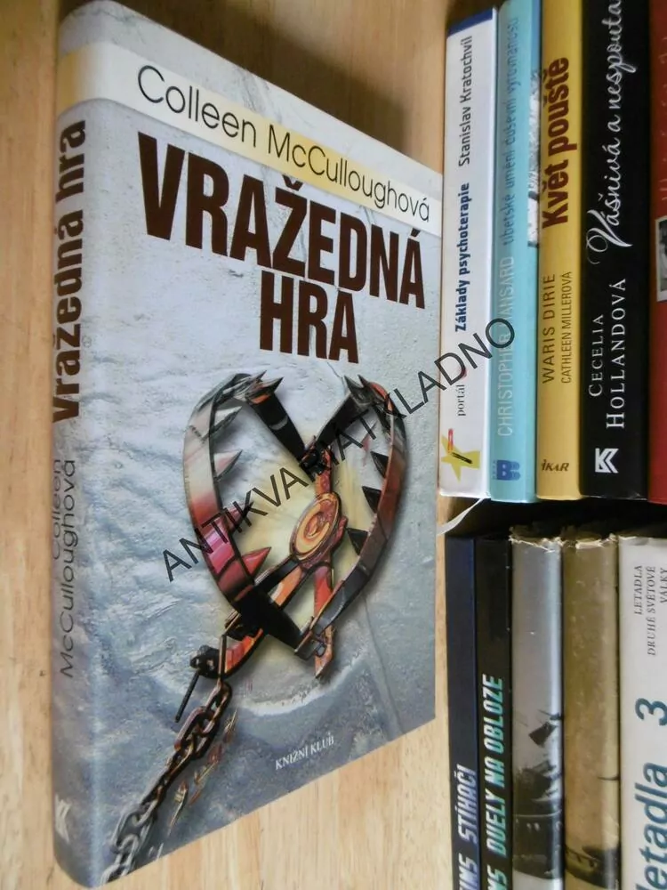 VRAŽEDNÁ HRA, COLLEEN MCCULLOUGHOVÁ, **an