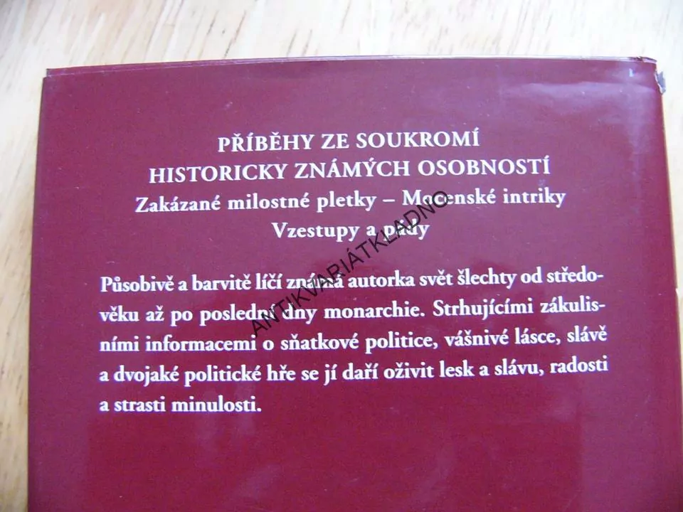 ZLATÉ JABLKO, GRÖSSINGOVÁ, **an