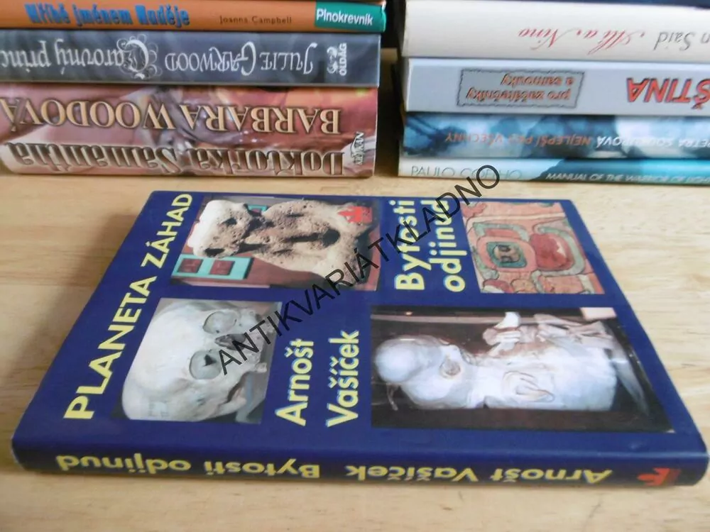 PLANETA ZÁHAD, ARNOŠT VAŠÍČEK, **an