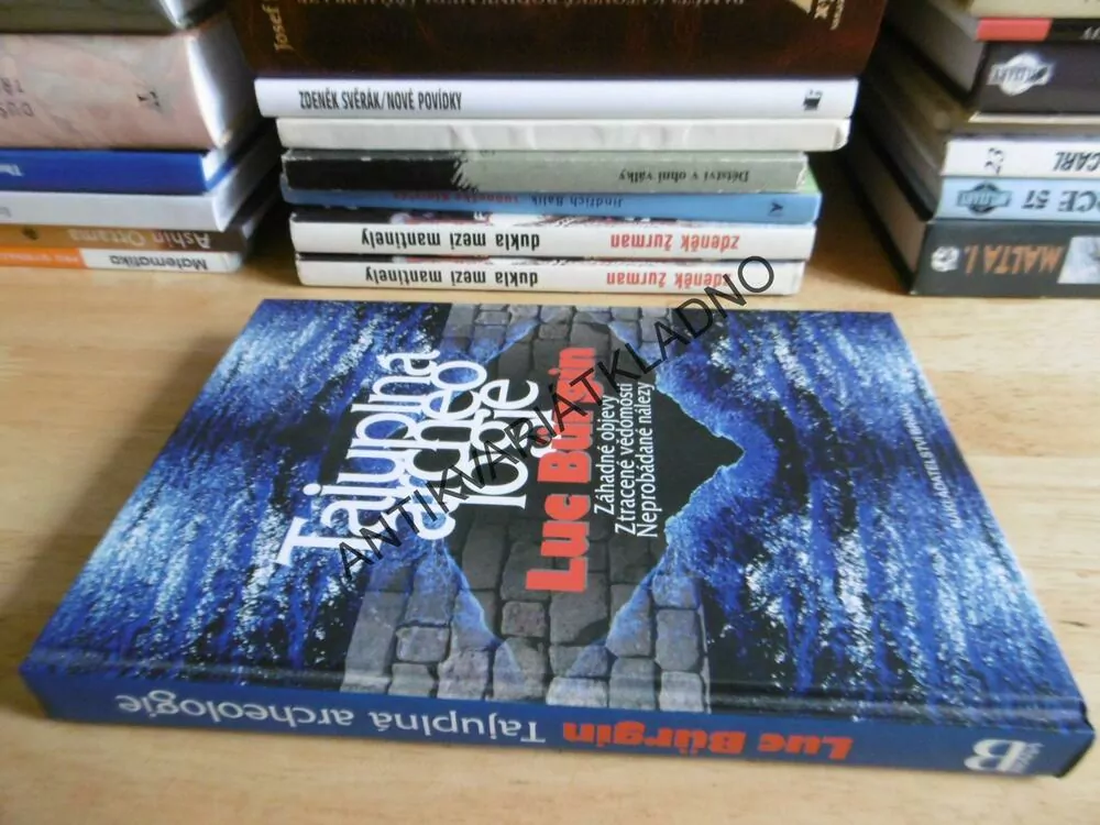 TAJUPLNÁ ARCHEOLOGIE, LUC BÜRGIN, **an