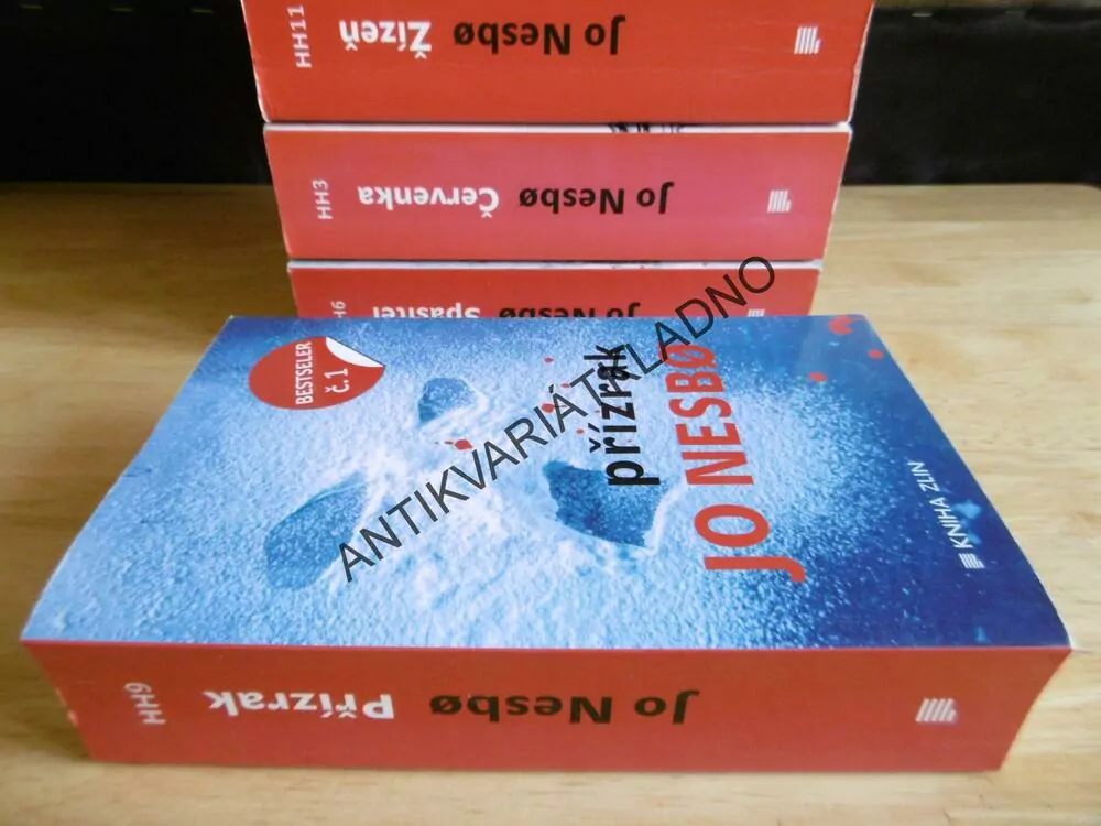PŘÍZRAK, JO NESBO, **an