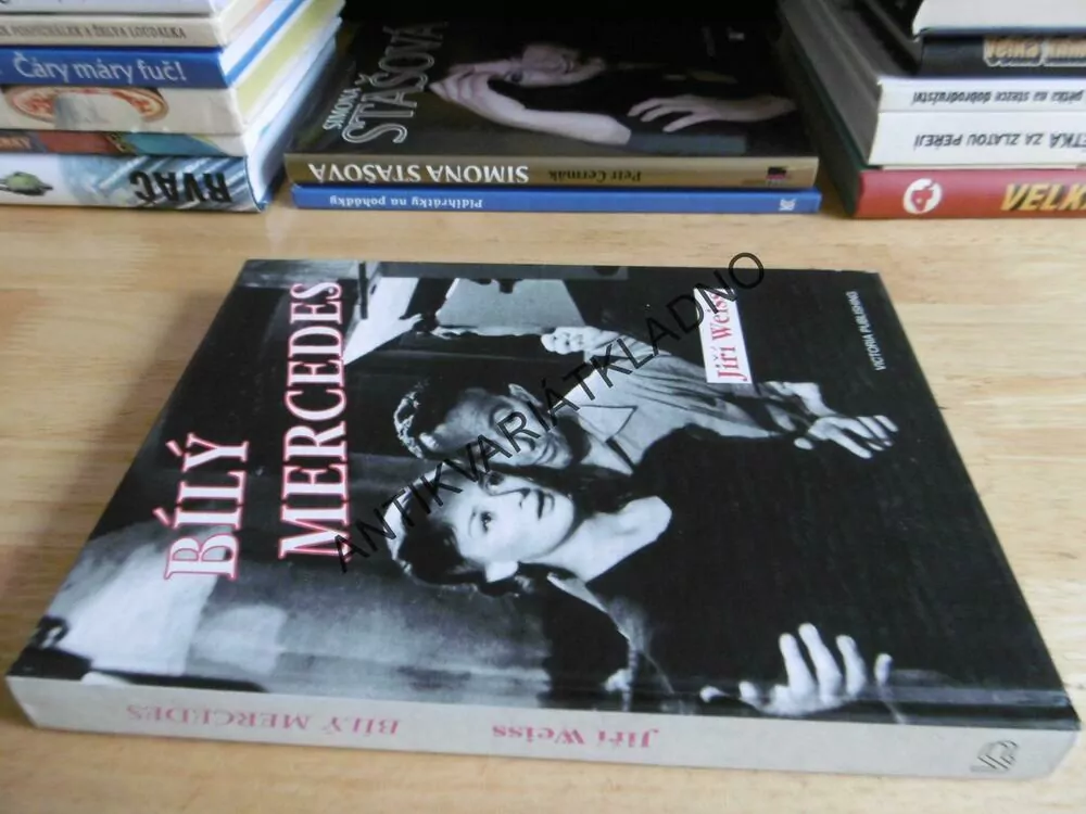 BÍLÝ MERCEDES, JIŘÍ WEISS, REŽISÉR, FILM