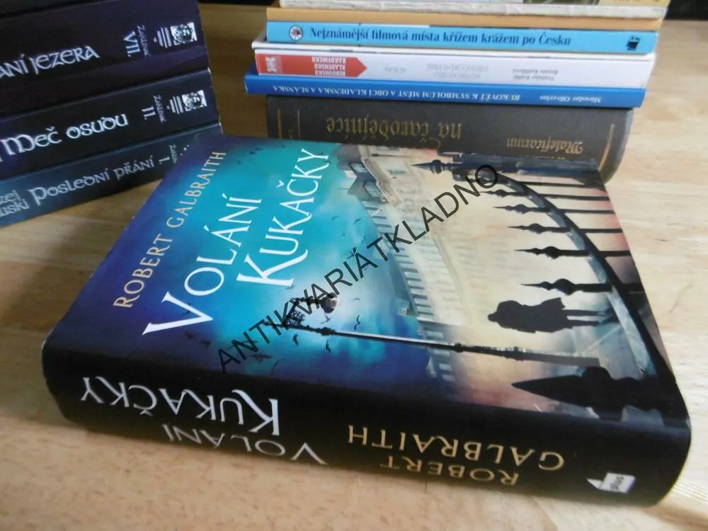 VOLÁNÍ KUKAČKY, ROBERT GALBRAITH (J.K. ROWLINGOVÁ)