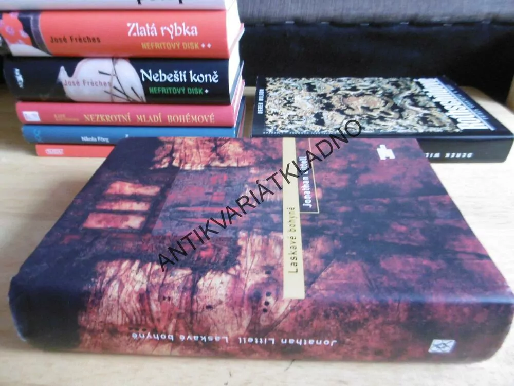 LASKAVÉ BOHYNĚ, JONATHAN LITTELL, **an
