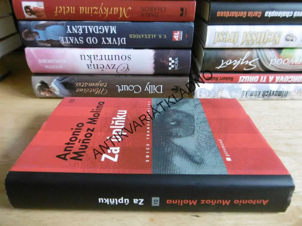 ZA ÚPLŇKU, ANTONIO MUNOZ MOLINA, **an