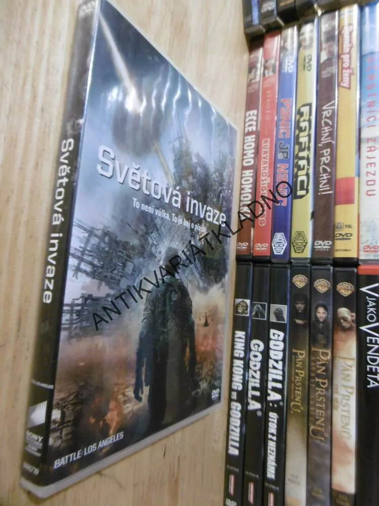 SVĚTOVÁ INVAZE, DVD FILM