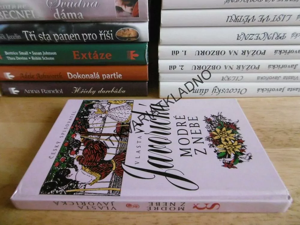 MODRÉ Z NEBE, VLASTA JAVOŘICKÁ, **an