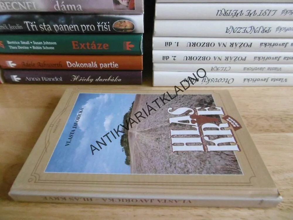 HLAS KRVE, VLASTA JAVOŘICKÁ, **an