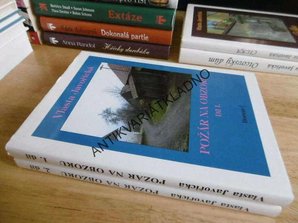 POŽÁR NA OBZORU, 1-2. VLASTA JAVOŘICKÁ, **an