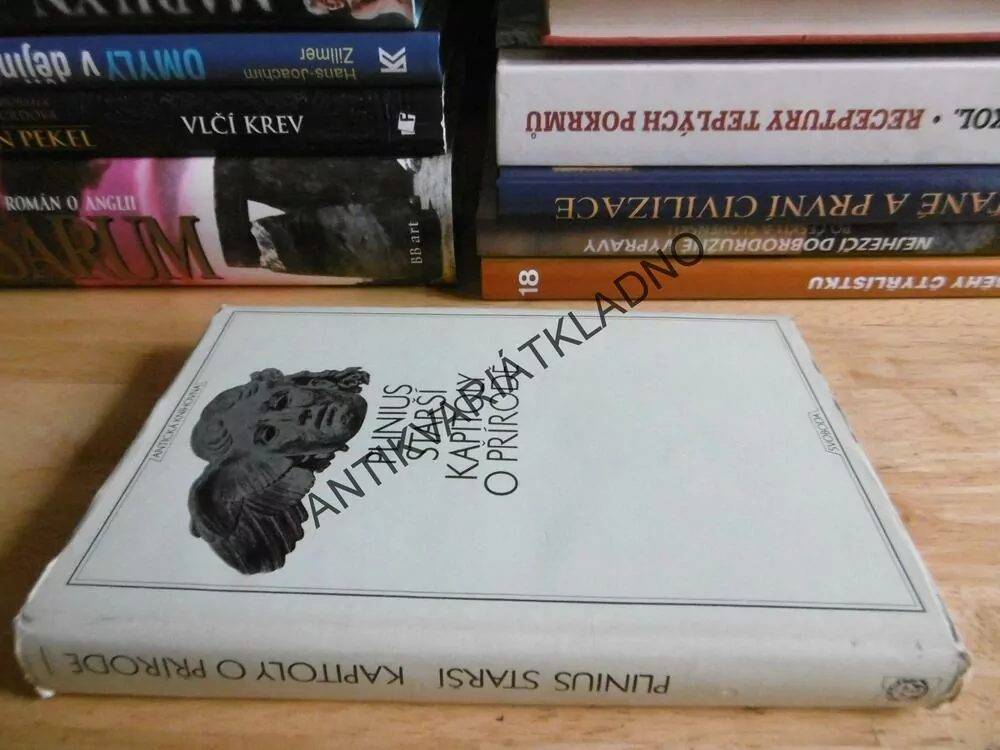 PLINIUS STARŠÍ KAPITOLY O PŘÍRODĚ, ANTICKÁ KNIHOVNA